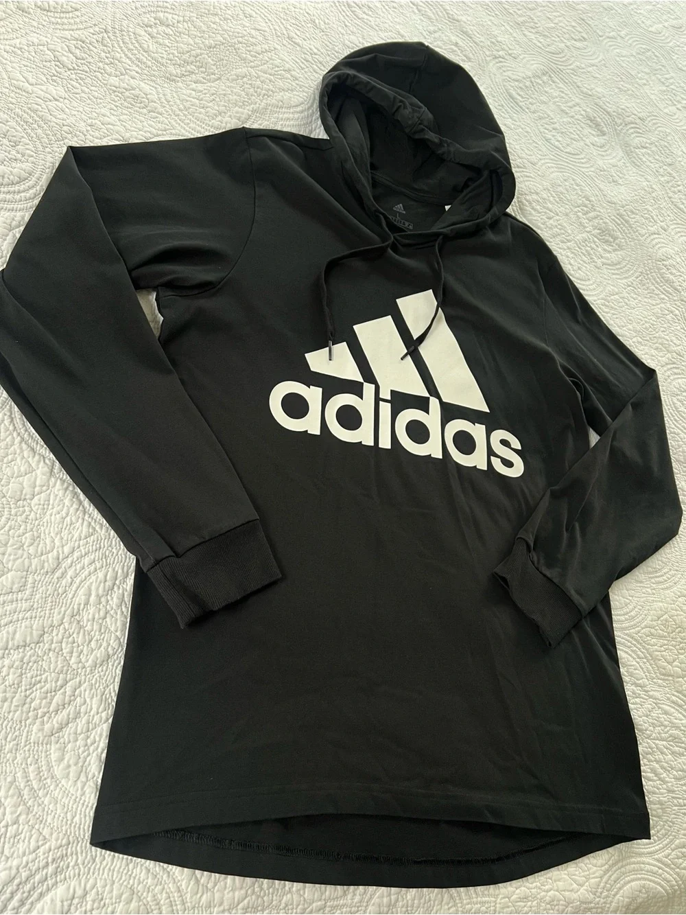 NWOT ADIDAS long sleeve lightweight t-shirt hoodie L